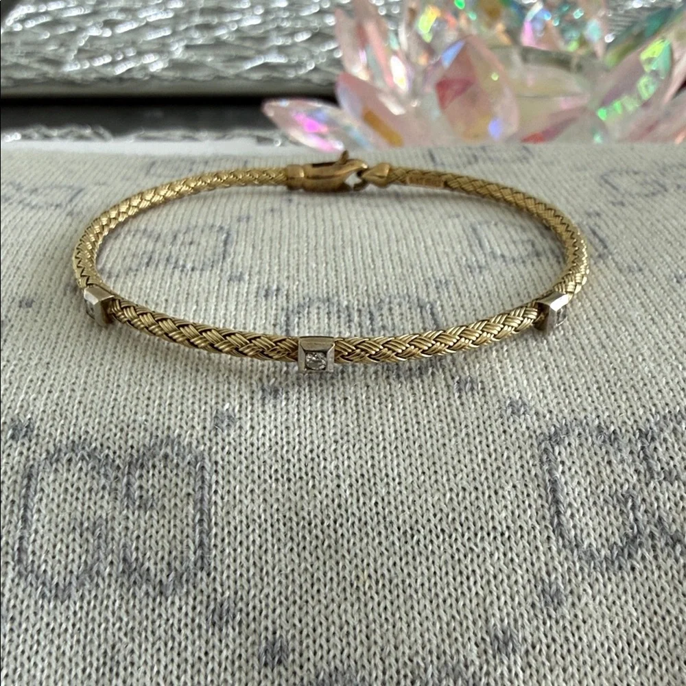 Chic 14k Yellow Gold & Diamonds Women's Bracelet - Picture 2 of 6